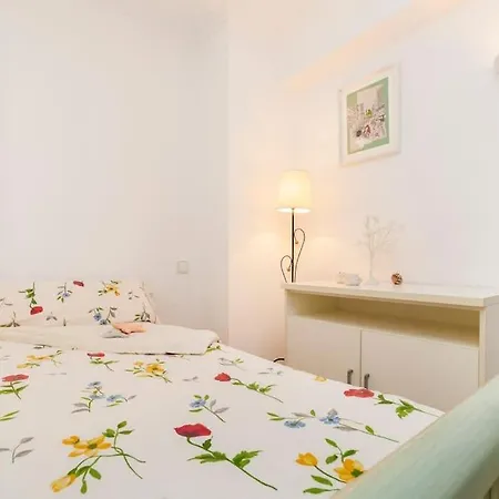 Eureka Sea Views & Comfort