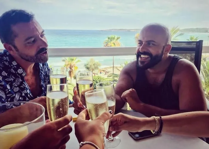 Eureka Sea Views & Comfort