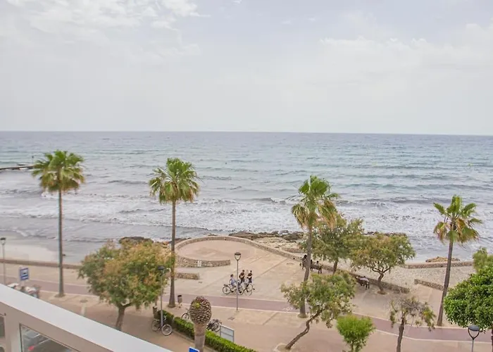 Daire Eureka Sea Views & Comfort