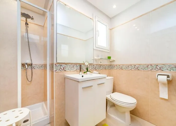 Eureka Sea Views & Comfort Апартаменти