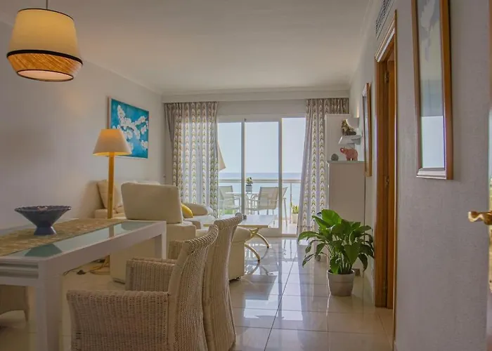 Апартаменти Eureka Sea Views & Comfort *