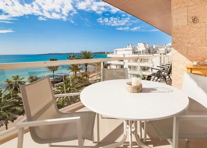 Eureka Sea Views & Comfort